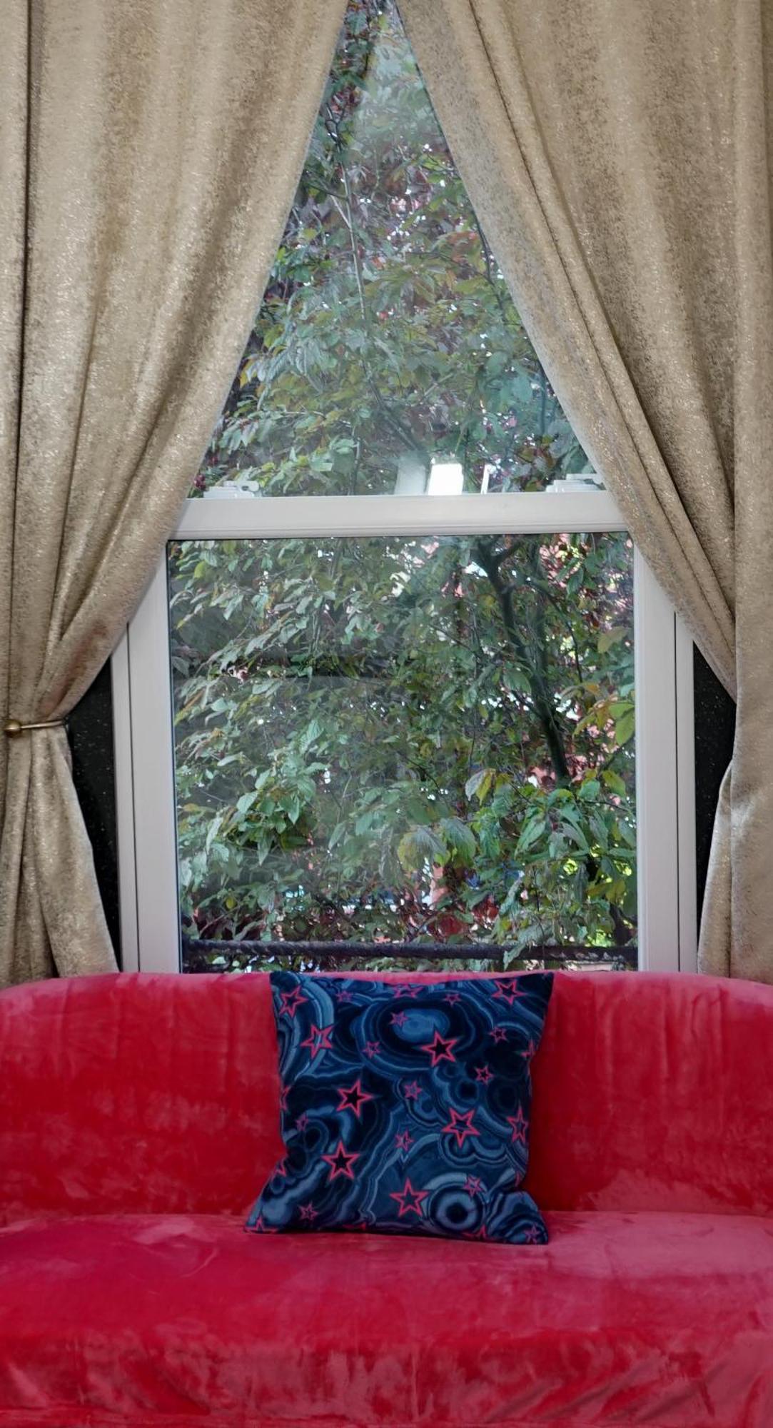Beautiful London Home Sleeps 6, 2 Minutes To Metro מראה חיצוני תמונה