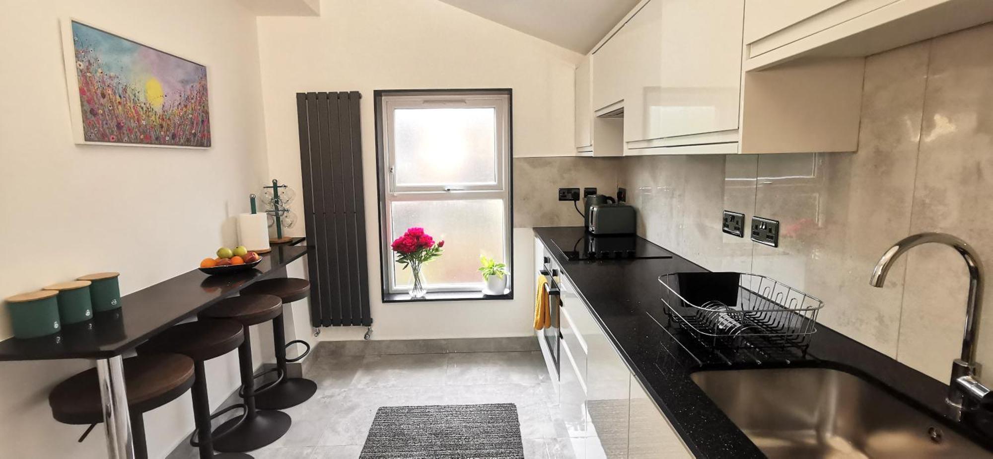 Beautiful London Home Sleeps 6, 2 Minutes To Metro מראה חיצוני תמונה